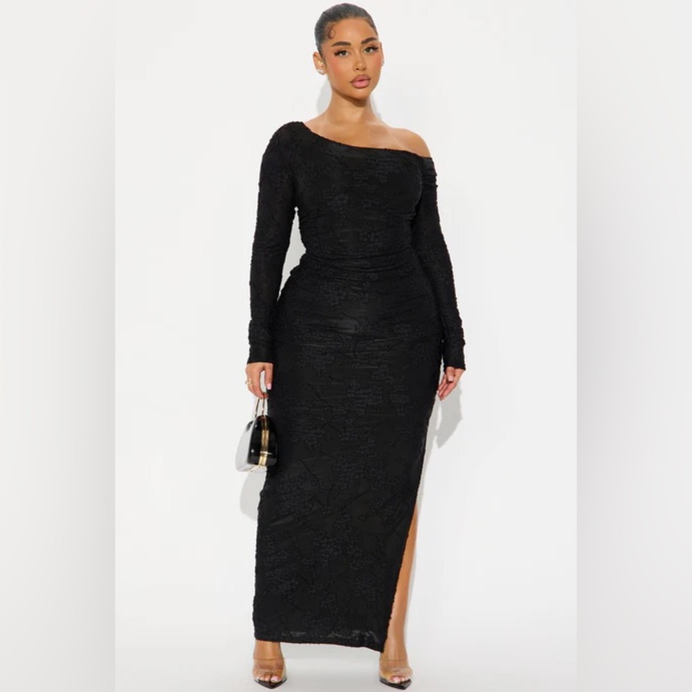 Fashion Nova Black One-Shoulder Gown